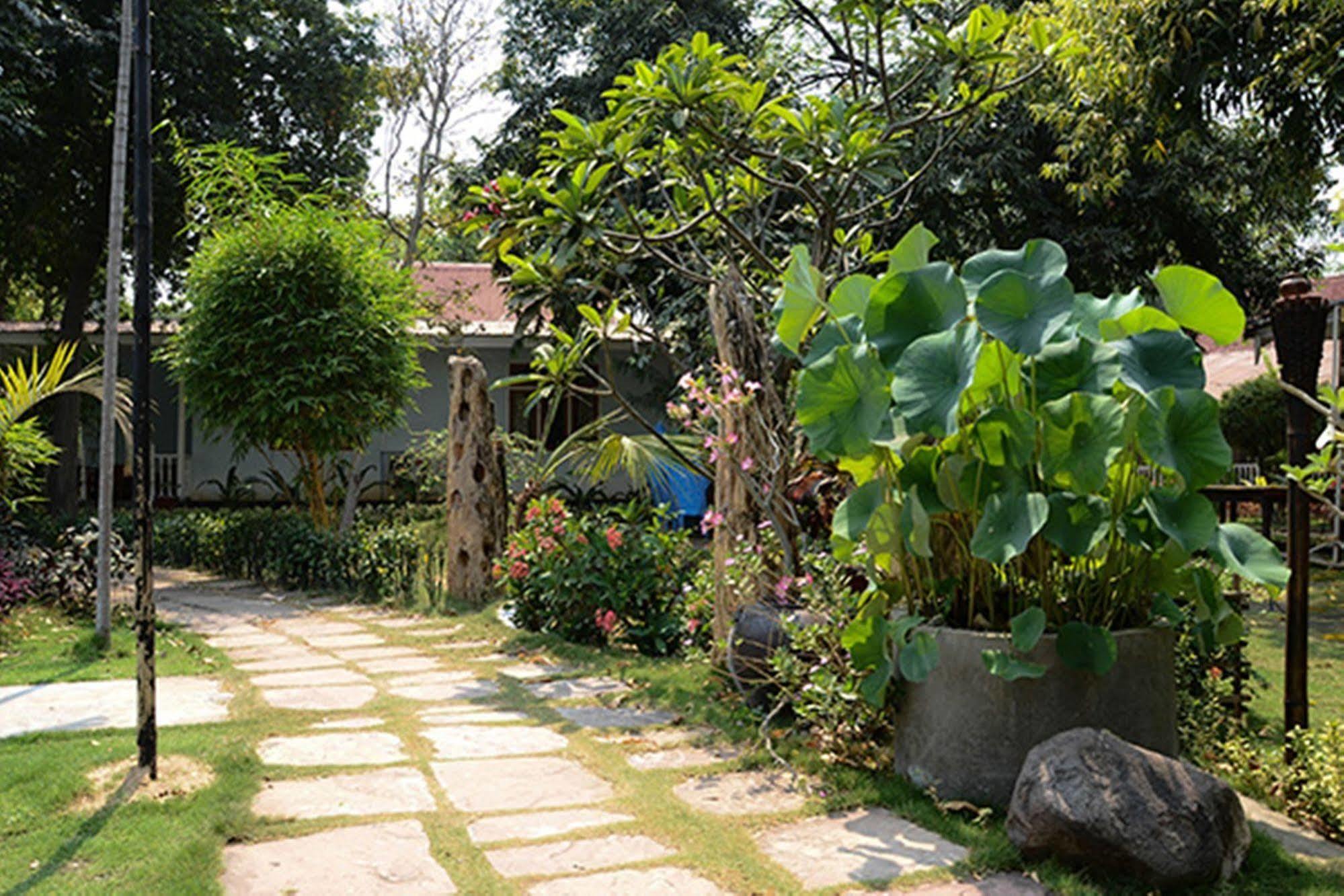 Thante Hotel - Nyaung Oo Exterior photo